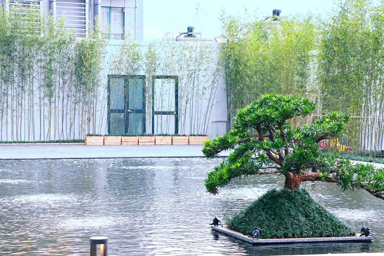 Virtuous World Hotel Foshan Exteriör bild