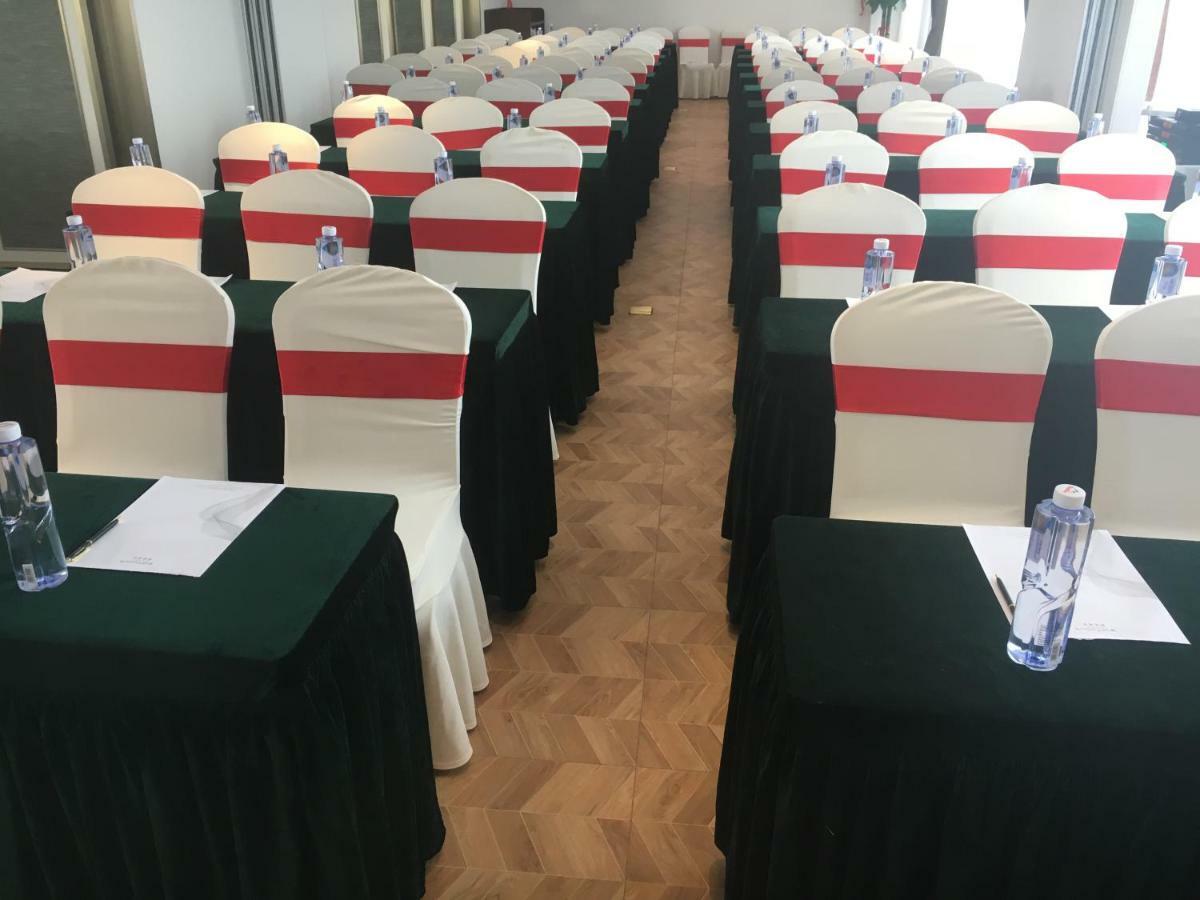 Virtuous World Hotel Foshan Exteriör bild